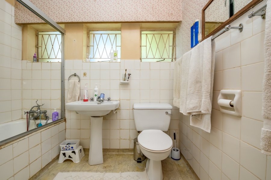 4 Bedroom Property for Sale in Summerstrand Eastern Cape